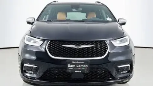 2025 Chrysler Pacifica 2C4RC1N7XSR563074