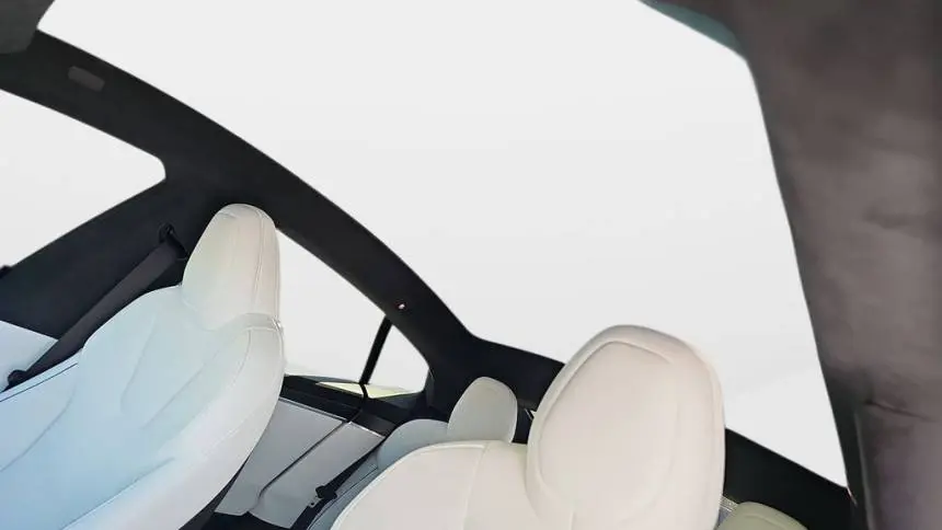 2023 Tesla Model S 5YJSA1E63PF499204
