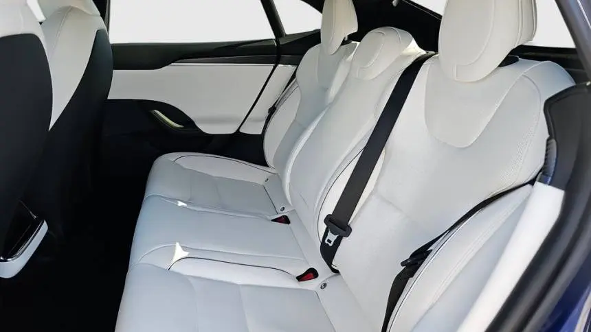 2023 Tesla Model S 5YJSA1E63PF499204