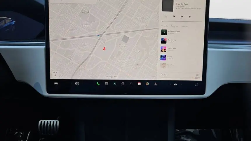 2023 Tesla Model S 5YJSA1E63PF499204