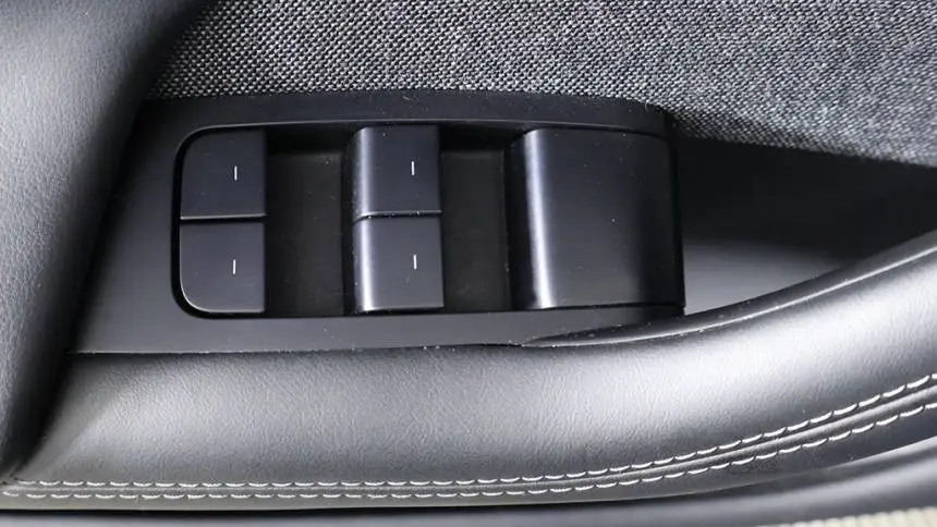 2023 Tesla Model S 5YJSA1E52PF502133
