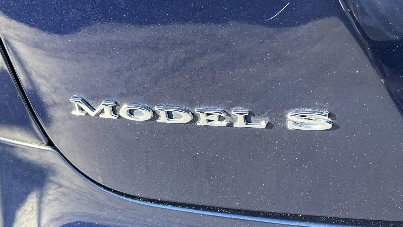 2015 Tesla Model S 5YJSA1H29FF080779
