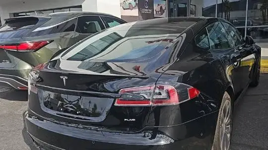 2021 Tesla Model S 5YJSA1E69MF429461