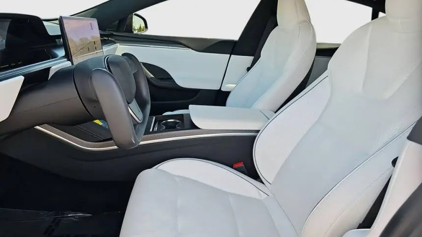 2023 Tesla Model S 5YJSA1E63PF499204