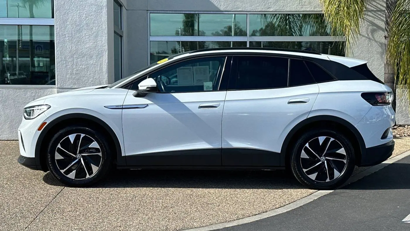2021 Volkswagen ID.4 WVGTMPE25MP047604
