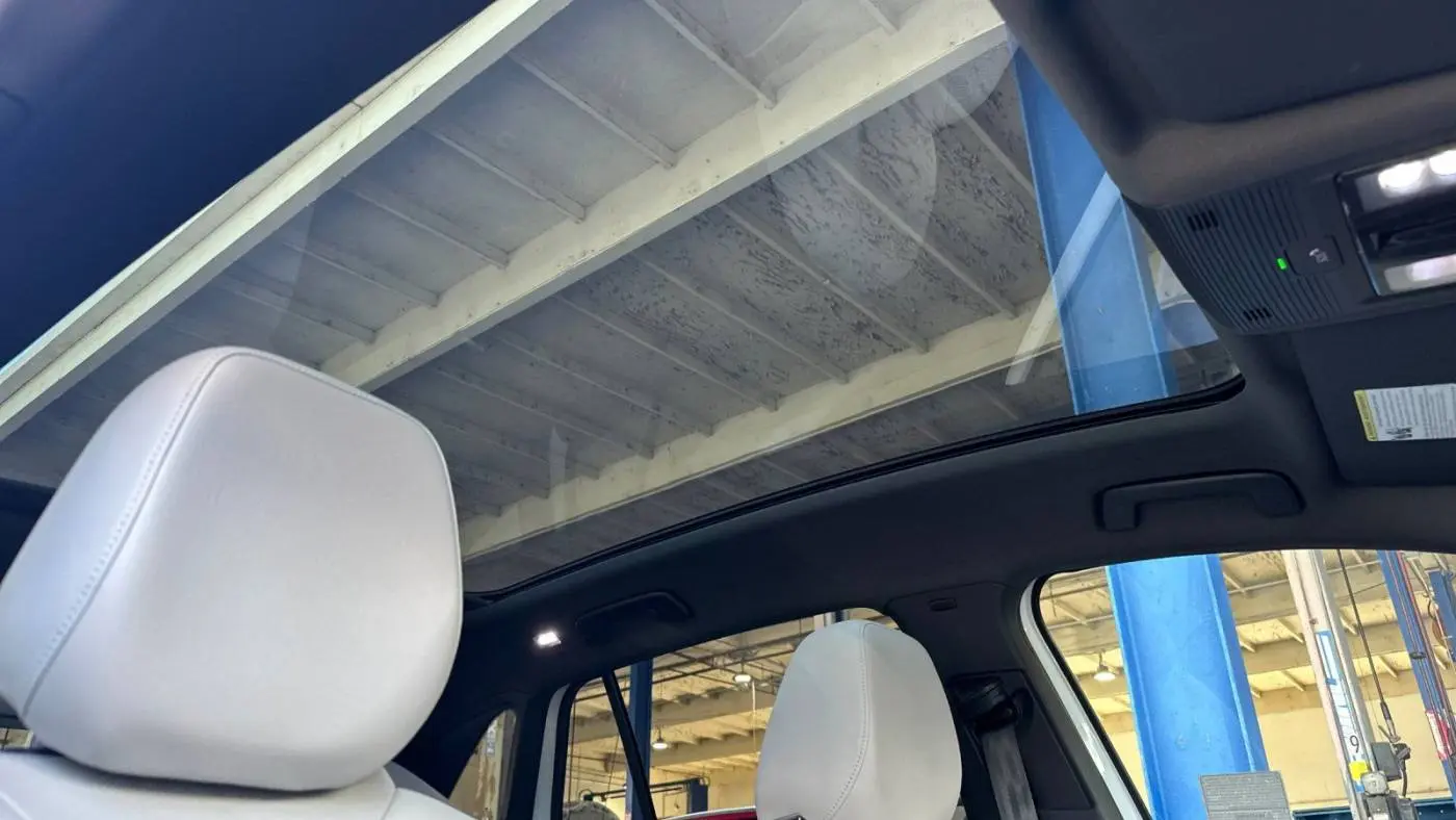 2021 Volkswagen ID.4 WVGTMPE25MP047604