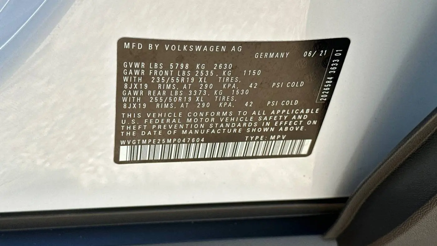 2021 Volkswagen ID.4 WVGTMPE25MP047604