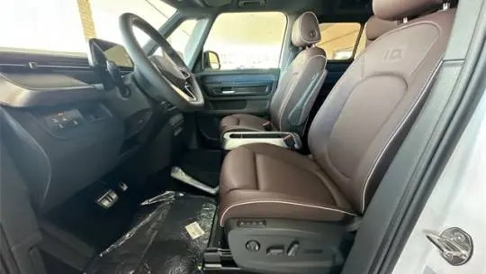 2025 Volkswagen ID.Buzz WVGAWVEB6SH015676