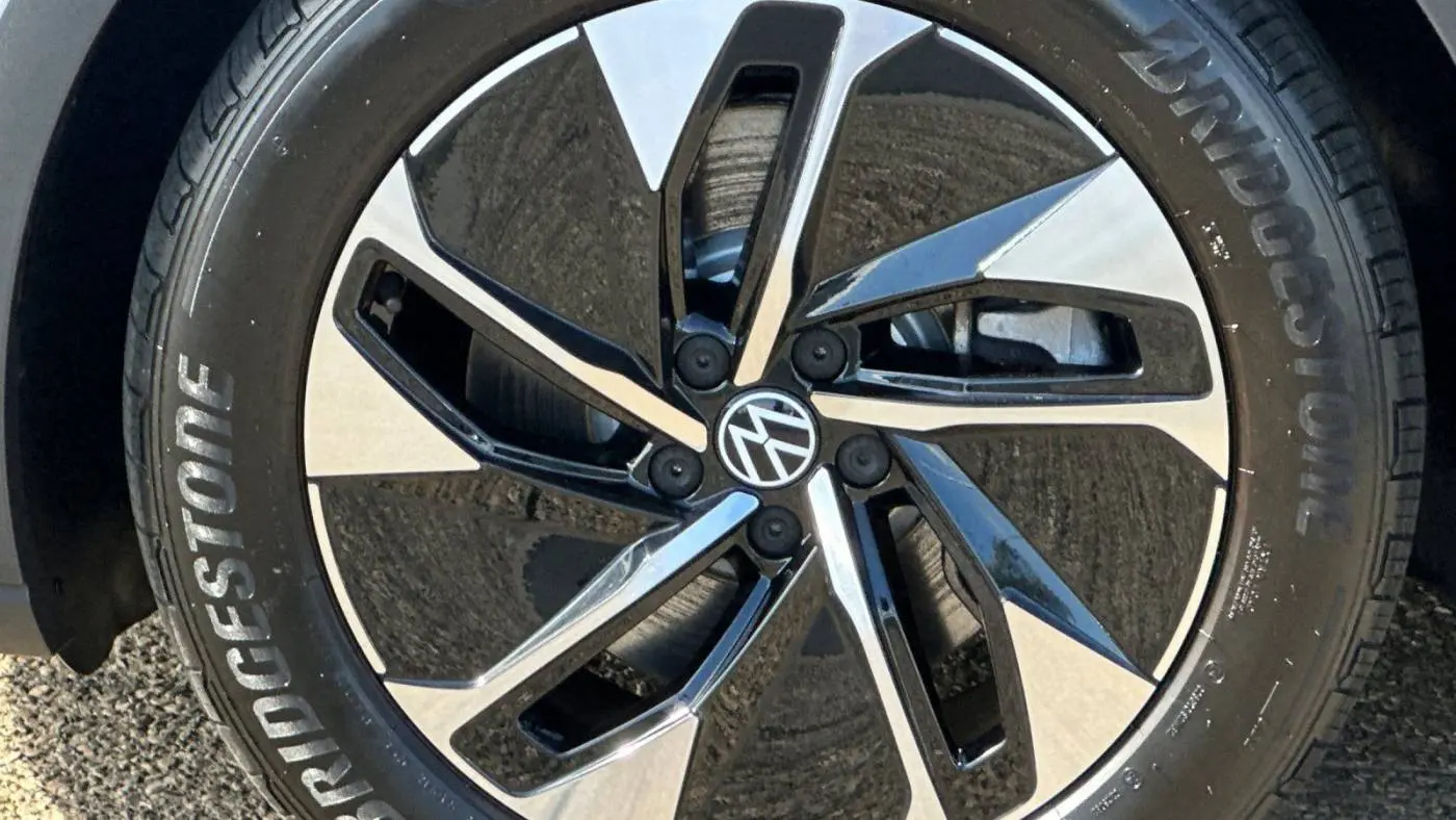 2021 Volkswagen ID.4 WVGTMPE25MP047604