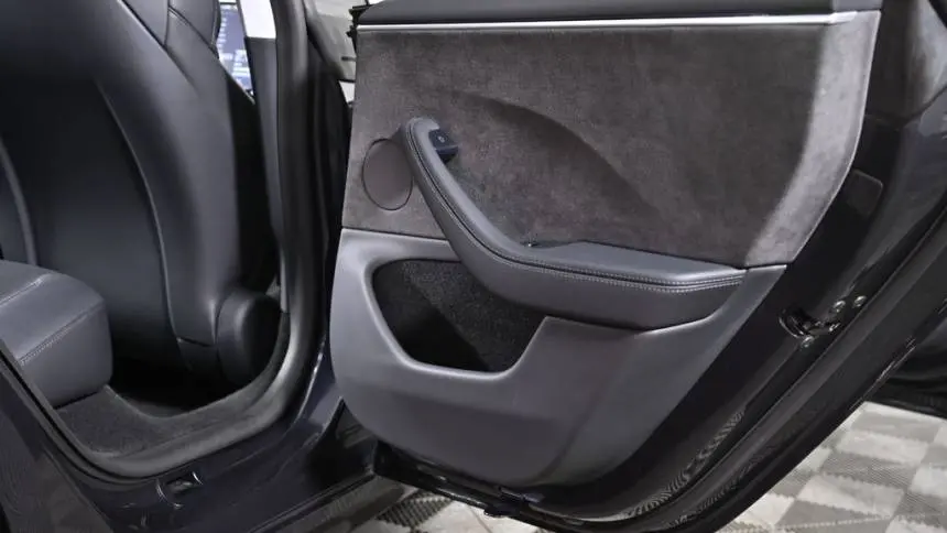 2024 Tesla Model 3 5YJ3E1ET7RF797918