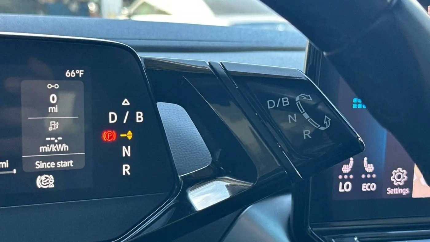 2021 Volkswagen ID.4 WVGTMPE25MP047604