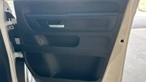 2025 Volkswagen ID.Buzz WVGAWVEB6SH015676