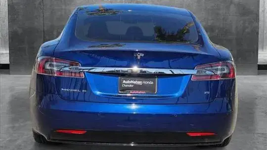 2017 Tesla Model S - Images - 7