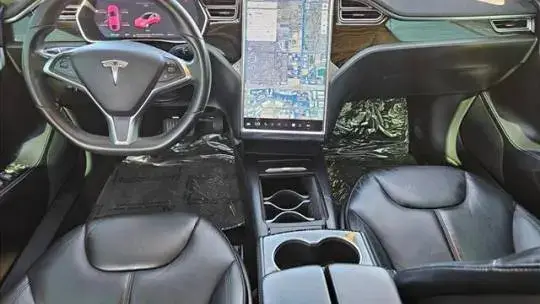 2017 Tesla Model S - Images - 14