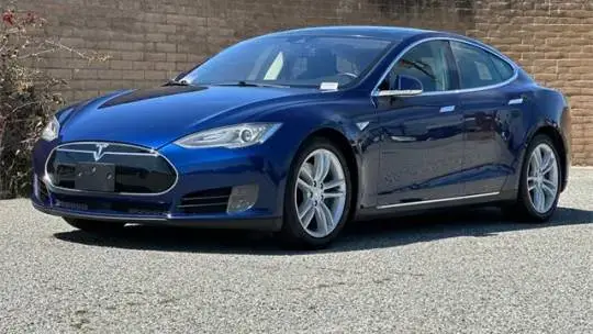 2015 Tesla Model S - Images - 7
