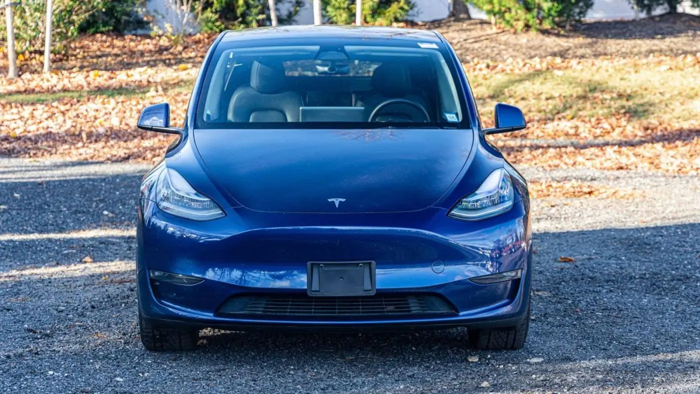 2021 Tesla Model Y 5YJYGDEE4MF184246