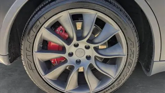 2021 Tesla Model Y 5YJYGDEDXMF106366