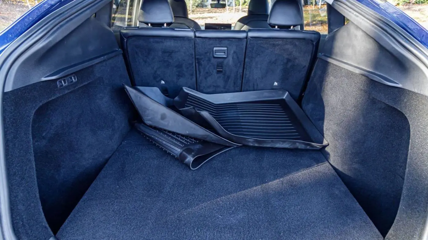 2021 Tesla Model Y 5YJYGDEE4MF184246
