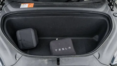 2018 Tesla Model X 5YJXCDE29JF118011