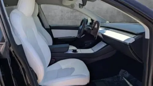 2021 Tesla Model Y 5YJYGDEDXMF106366