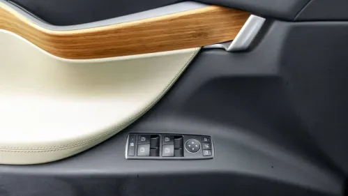 2018 Tesla Model X 5YJXCDE29JF118011