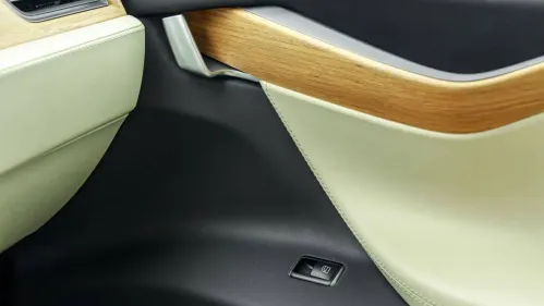 2018 Tesla Model X 5YJXCDE29JF118011