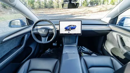 2021 Tesla Model Y 5YJYGDEE4MF184246