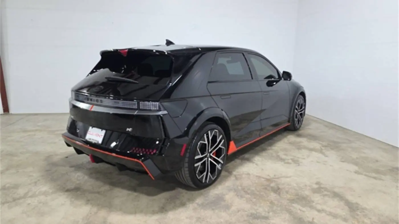 2025 Hyundai IONIQ 5 KM8KNDA84SU003240