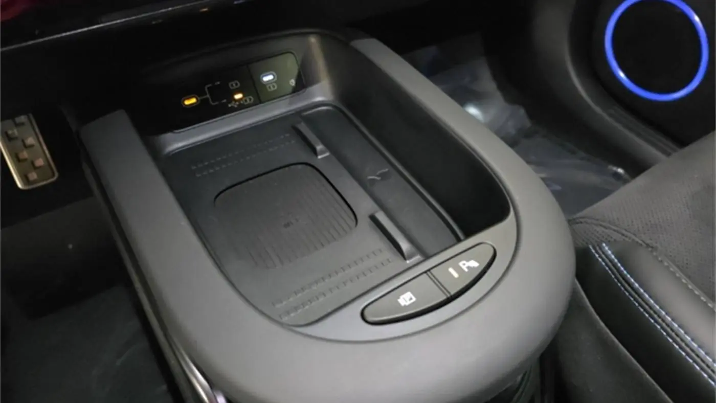 2025 Hyundai IONIQ 5 KM8KNDA84SU003240