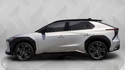 2024 Toyota bZ4X JTMABACA9RA051240
