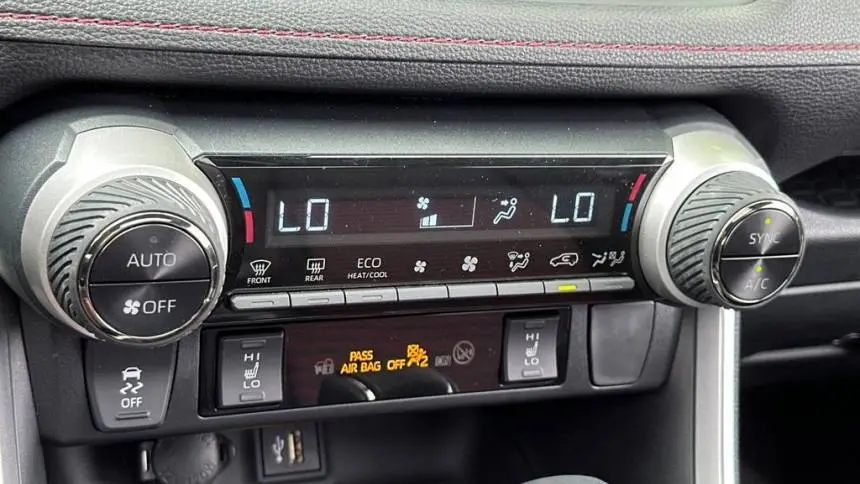 2025 Toyota RAV4 Plug-In Hybrid JTMEB3FV1SD247110