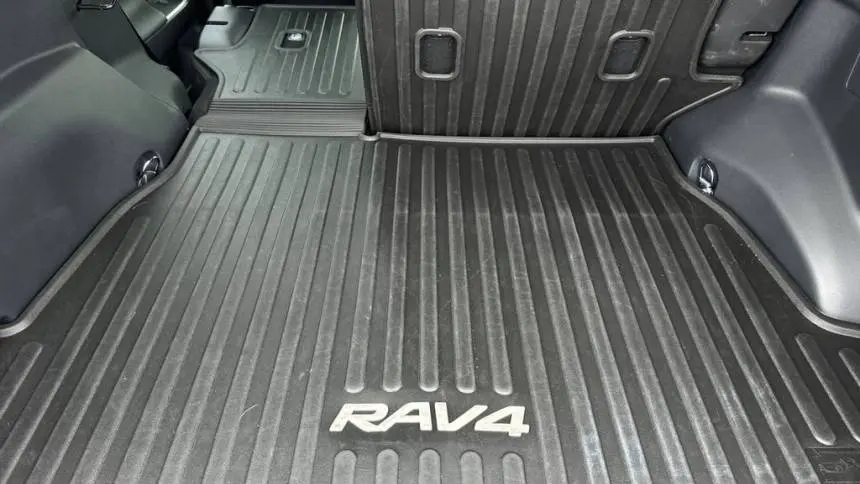 2025 Toyota RAV4 Plug-In Hybrid JTMEB3FV1SD247110