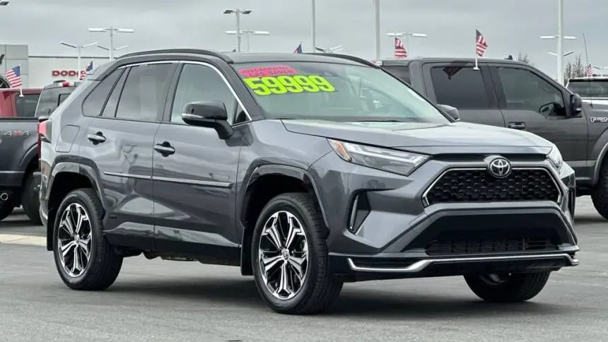 2025 Toyota RAV4 Plug-In Hybrid JTMEB3FV1SD247110