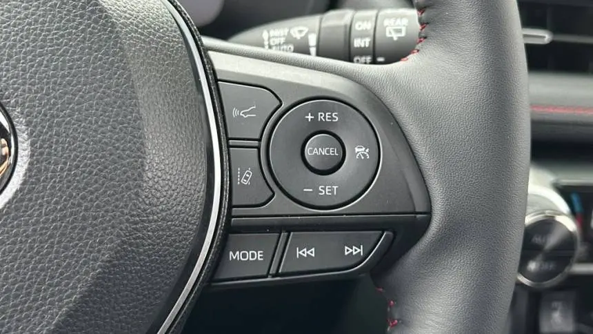 2025 Toyota RAV4 Plug-In Hybrid JTMEB3FV1SD247110