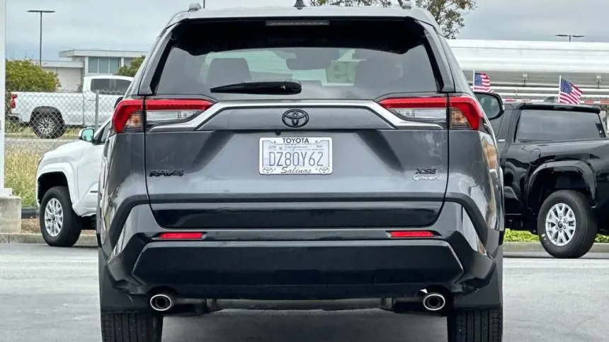2025 Toyota RAV4 Plug-In Hybrid JTMEB3FV1SD247110