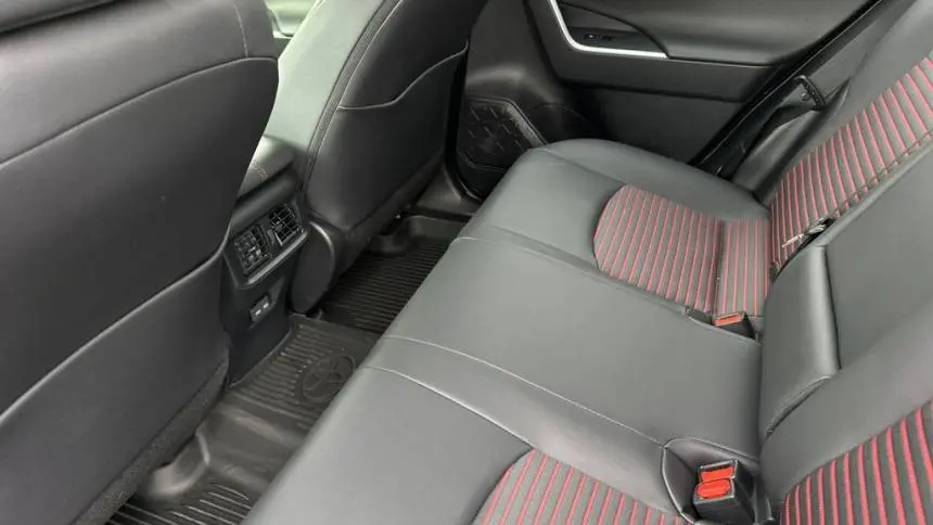 2025 Toyota RAV4 Plug-In Hybrid JTMEB3FV1SD247110