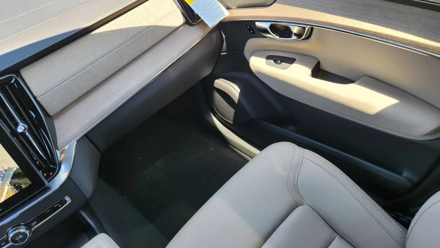 2025 Volvo XC90 YV4H60PB2S1378050