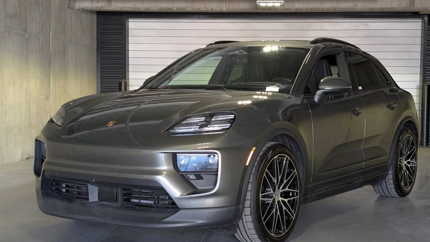 2024 Porsche Macan Electric WP1AA2XA1RL000074