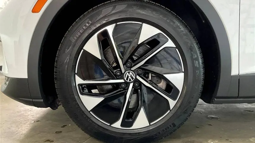 2021 Volkswagen ID.4 WVGTMPE25MP035551