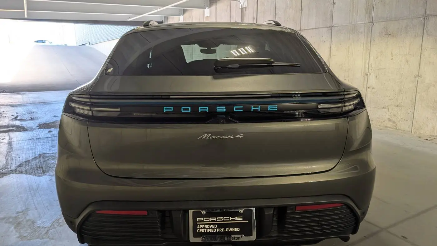 2024 Porsche Macan Electric WP1AA2XA1RL000074