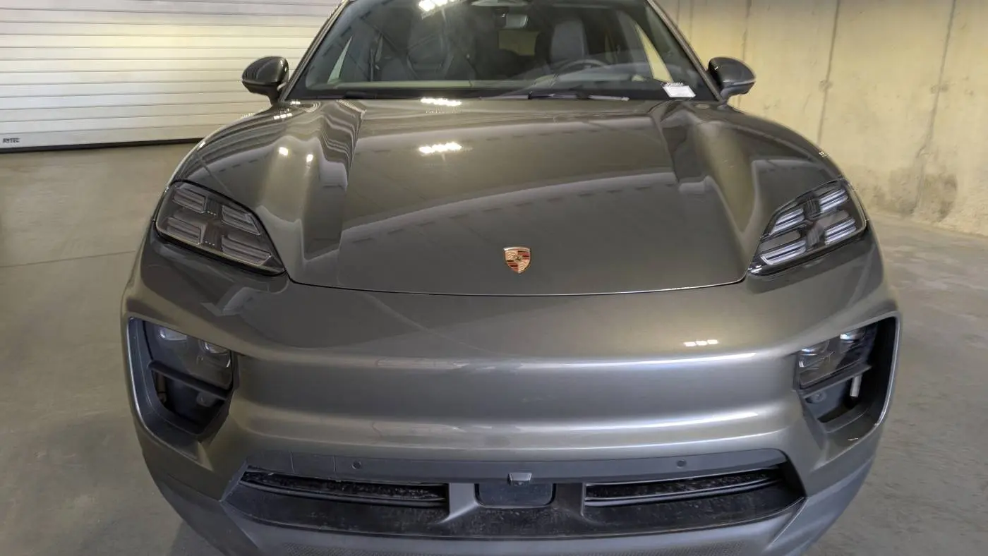2024 Porsche Macan Electric WP1AA2XA1RL000074
