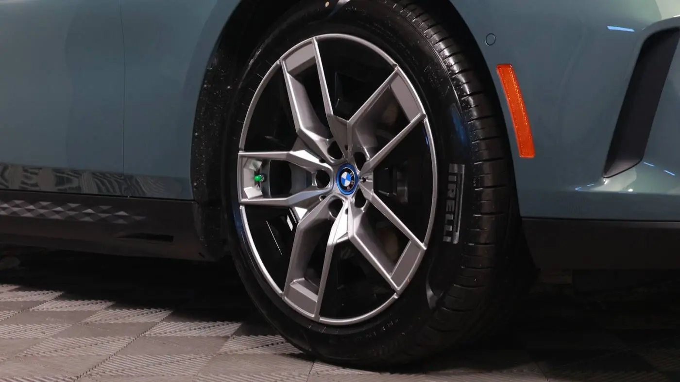 2024 BMW i5 WBY33FK01RCP96482