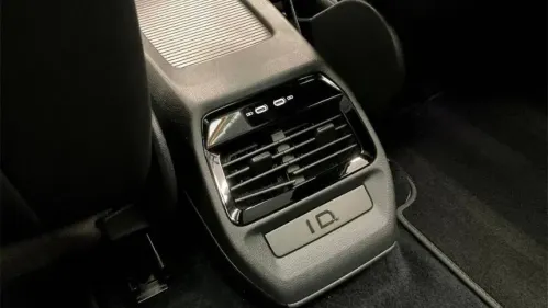 2021 Volkswagen ID.4 WVGTMPE25MP035551
