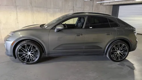 2024 Porsche Macan Electric WP1AA2XA1RL000074
