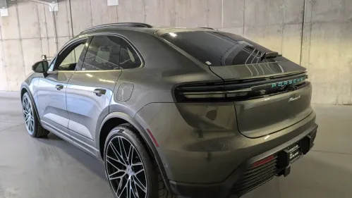 2024 Porsche Macan Electric WP1AA2XA1RL000074