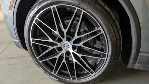 2024 Porsche Macan Electric WP1AA2XA1RL000074