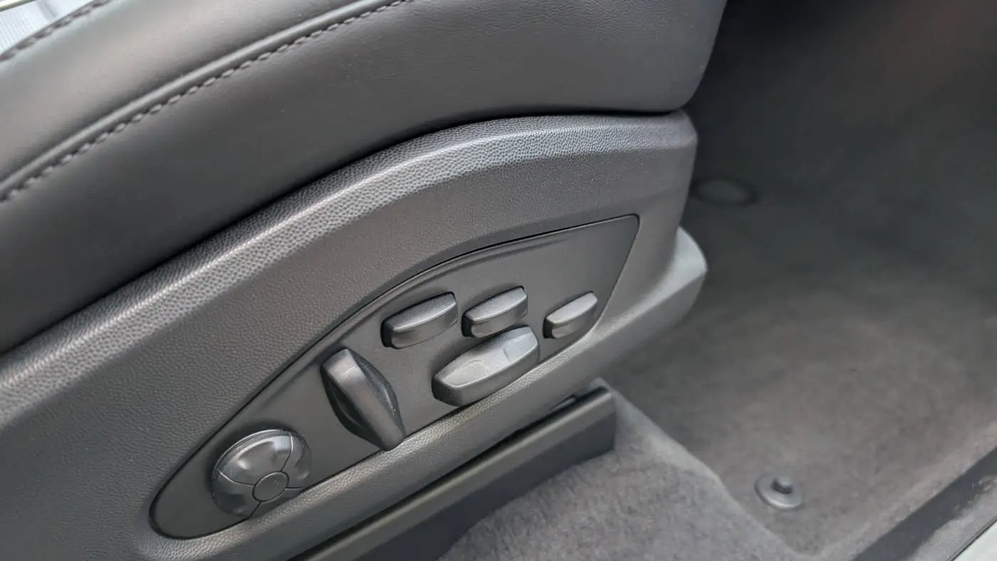 2024 Porsche Macan Electric WP1AA2XA1RL000074