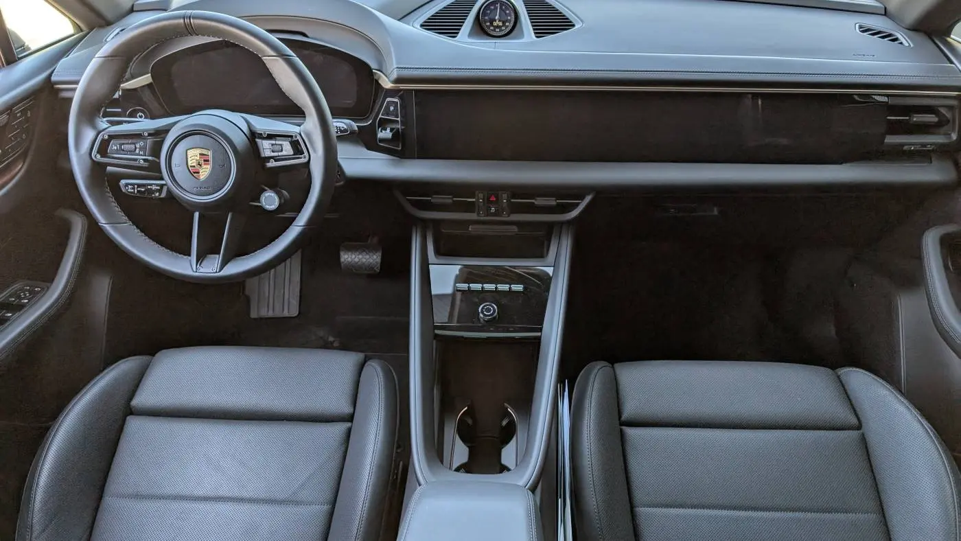 2024 Porsche Macan Electric WP1AA2XA1RL000074