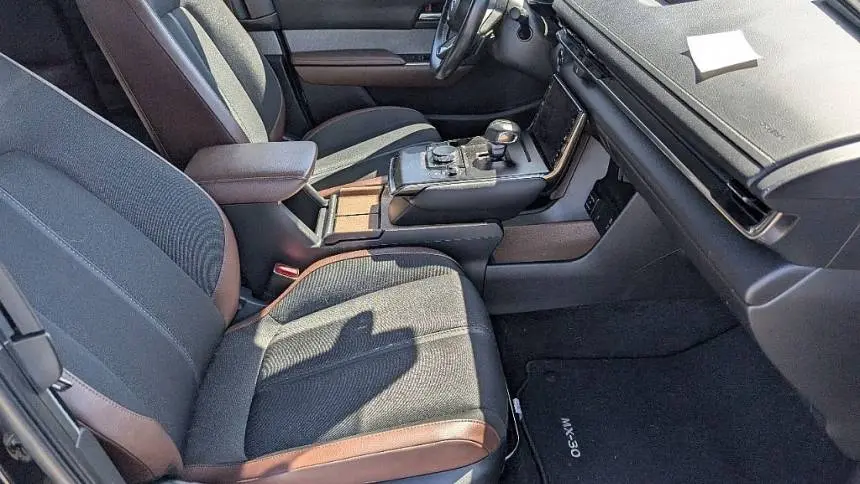 2022 Mazda MX-30 EV JM1DRADB6N0100541