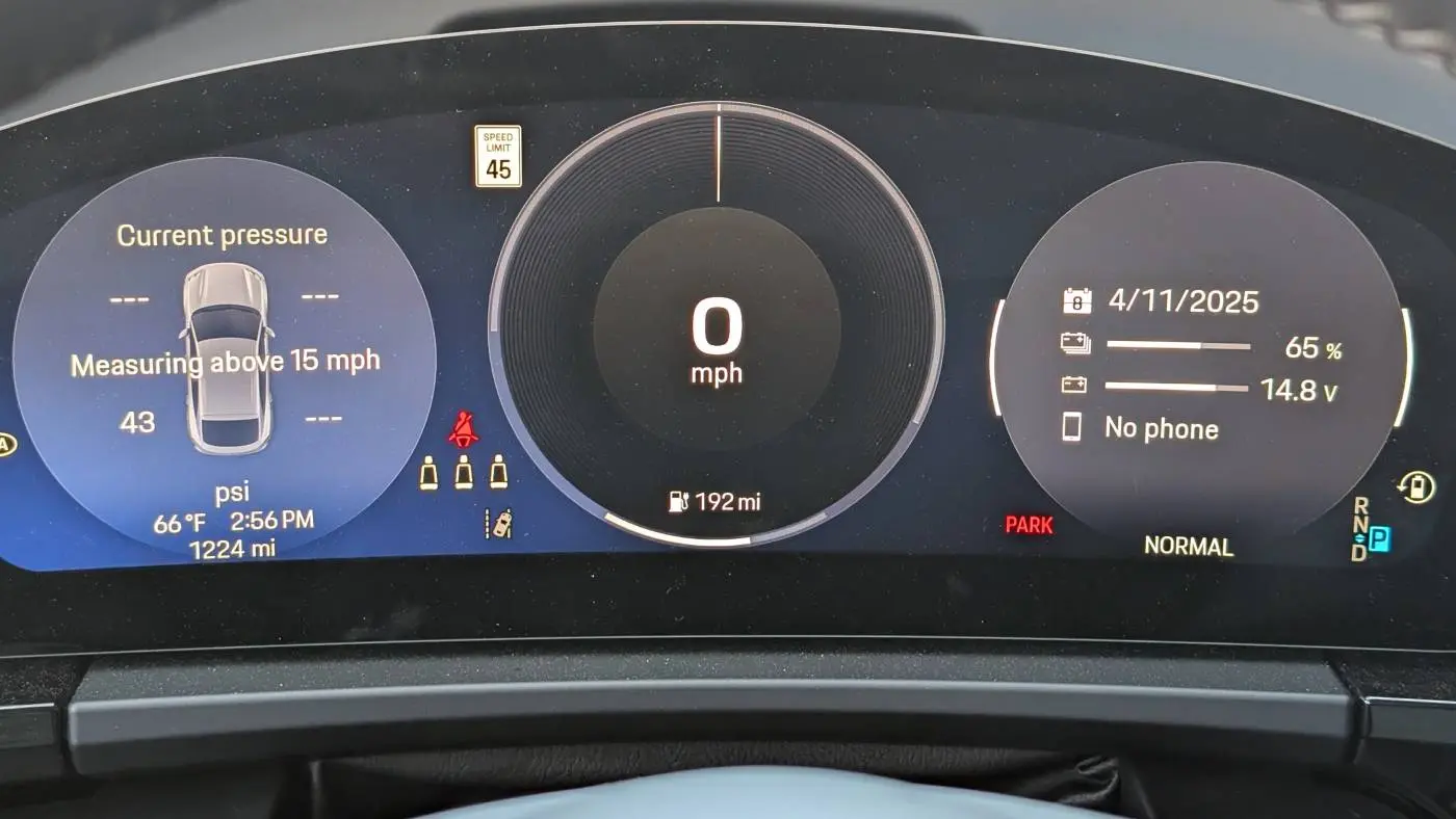 2024 Porsche Macan Electric WP1AA2XA1RL000074